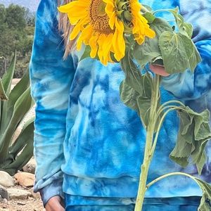 ZAMDESIGNZ sweatshirt